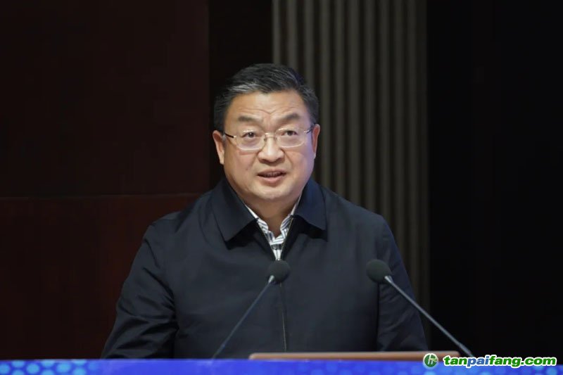 院士專家熱議能源轉(zhuǎn)型：中國要直接進(jìn)入清潔能源時代