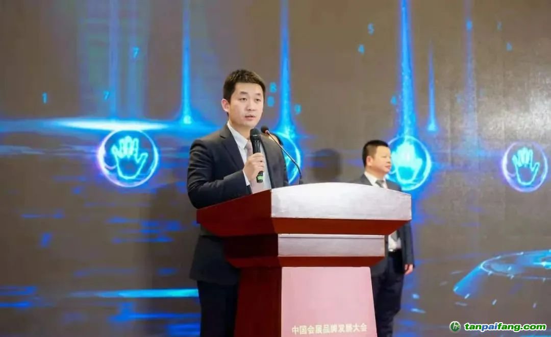 宣言主要從牢固樹(shù)立綠色低碳發(fā)展理念、加大支持綠色低碳技術(shù)展示應(yīng)用、完善綠色低碳會(huì)展標(biāo)準(zhǔn)體系、打造綠色低碳會(huì)展產(chǎn)業(yè)鏈、充分發(fā)揮綠色低碳會(huì)展示范引領(lǐng)作用五個(gè)方面發(fā)出倡議，共踐行業(yè)綠色發(fā)展之路。